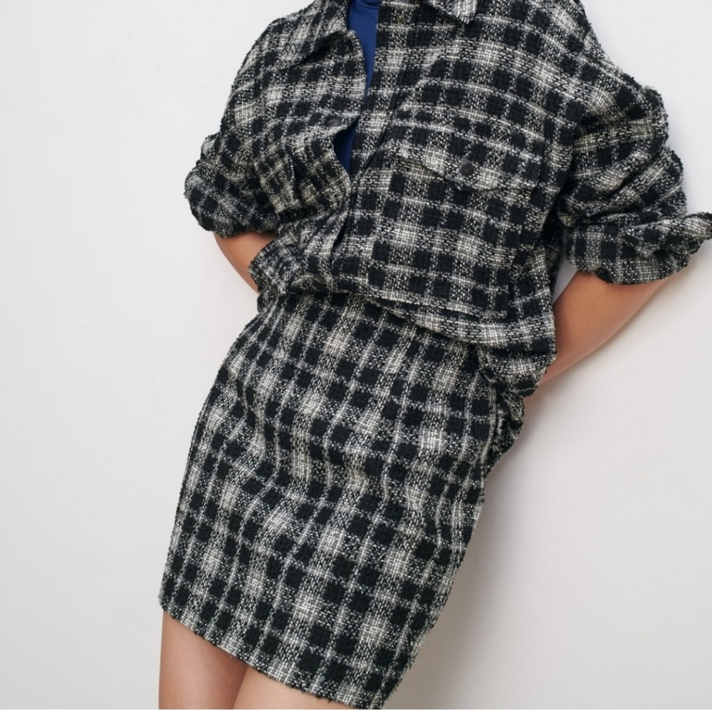 Zara plaid mini skirt - Picture 2 of 2